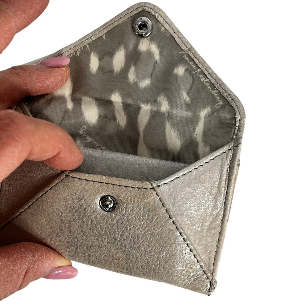 NWT Aimee Kestenberg Leather Stone Silver Ashley Pouch - Picture 4 of 10